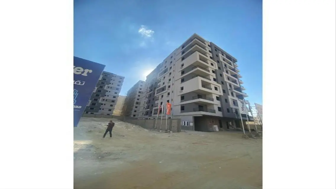شقة رائعة للبيع في 123-Hub 50 Mall