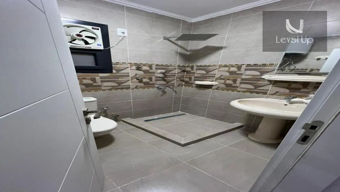 Luxury Apartment in Auc