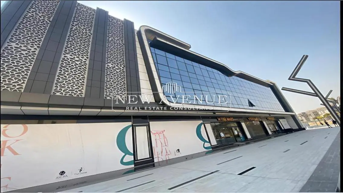 عقار مميز بمساحة واسعة ومرافق ممتازة