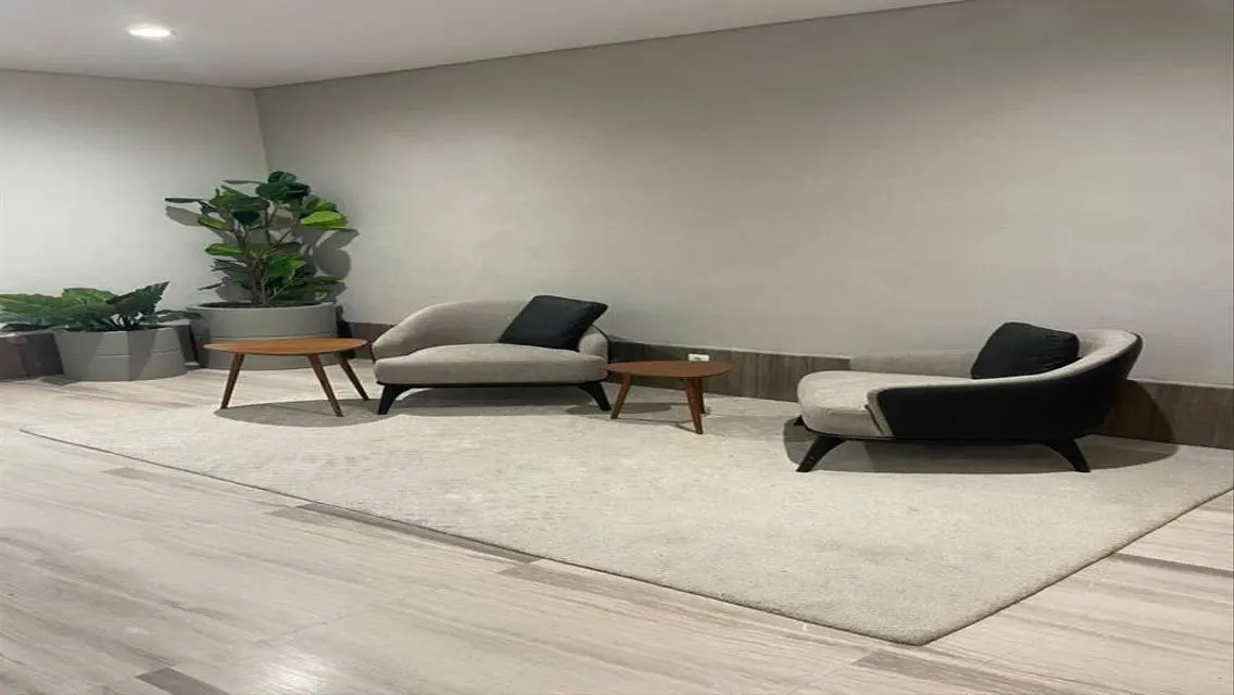 Modern Home with Luxurious Amenities for Sale