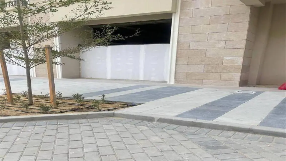Modern Home with Luxurious Amenities for Sale