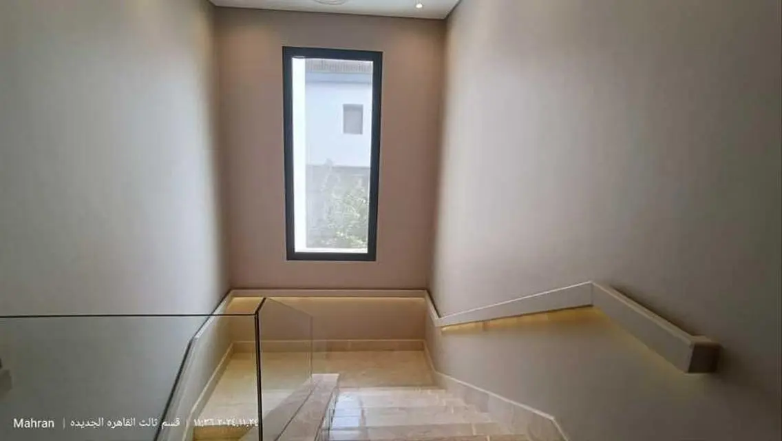 Modern Home with Luxurious Amenities for Sale