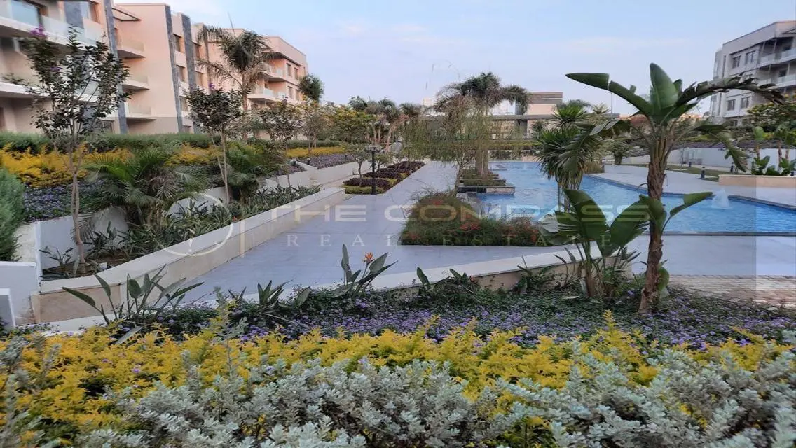 Galleria Moon Valley - Luxury Apartment with Private Lake