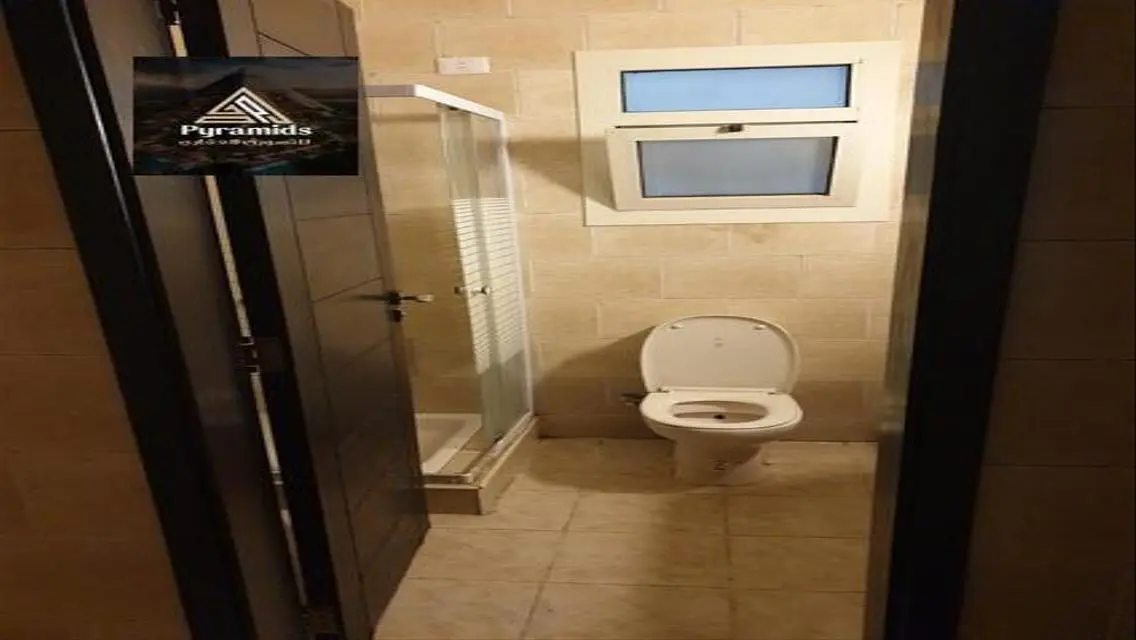 شقة فاخرة للإيجار بحي مميز