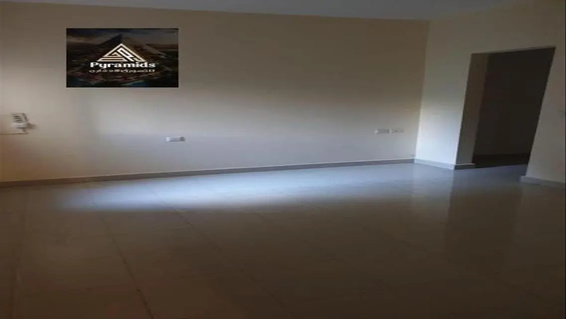 شقة فاخرة للإيجار بحي مميز