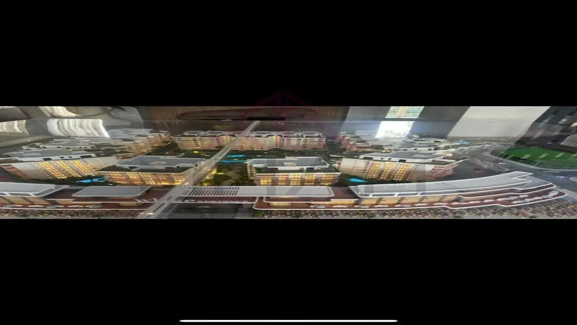 شقة فاخرة في كومباوند أبيض نيو كايرو