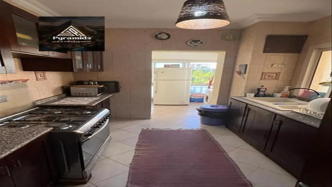 Stunning 3 Bedroom Apartment in Prime Location