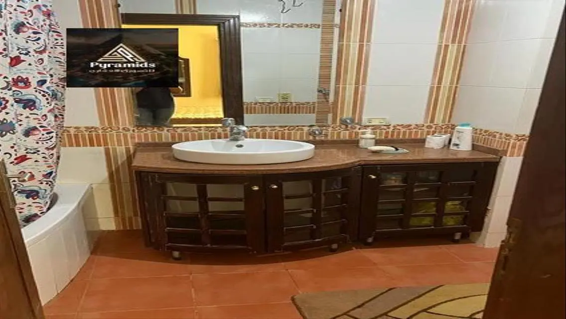 Stunning 3 Bedroom Apartment in Prime Location