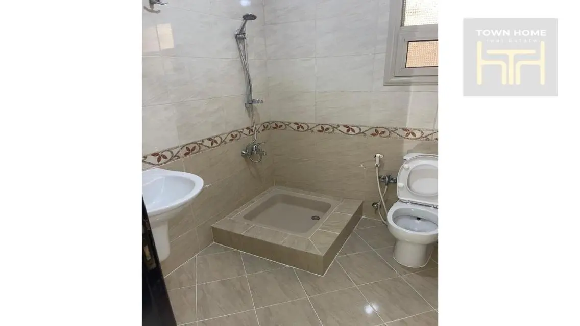 شقة مميزة للبيع في منطقة حيوية