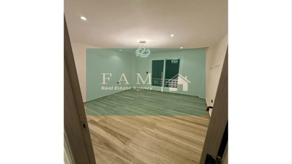 Stunning Apartment in The Strip - 96 sqm