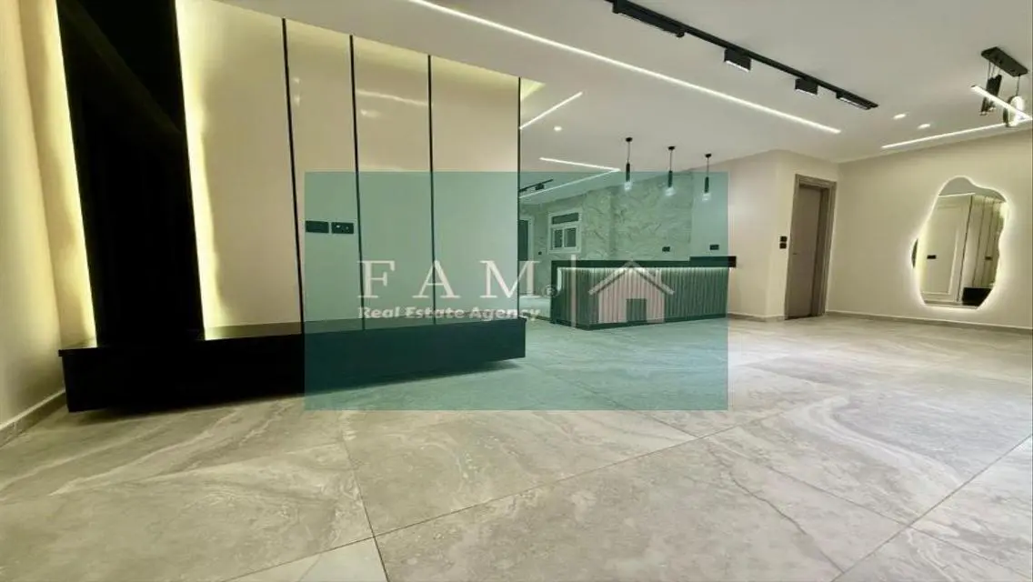 Stunning Apartment in The Strip - 96 sqm