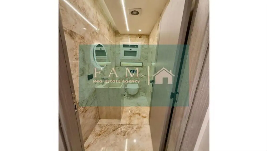 Stunning Apartment in The Strip - 96 sqm