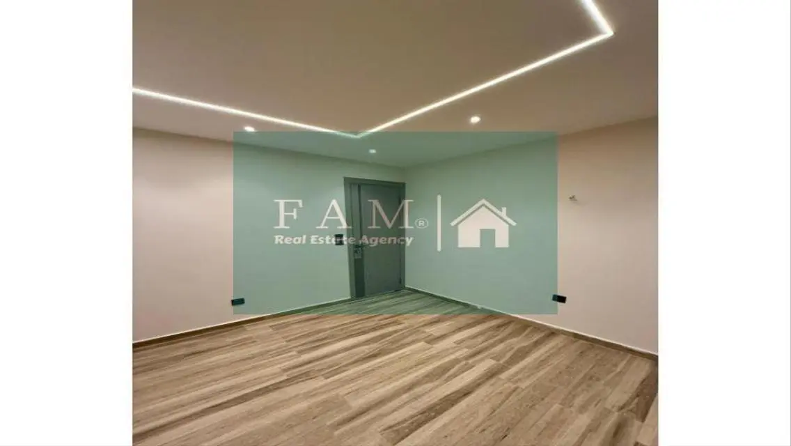 Stunning Apartment in The Strip - 96 sqm