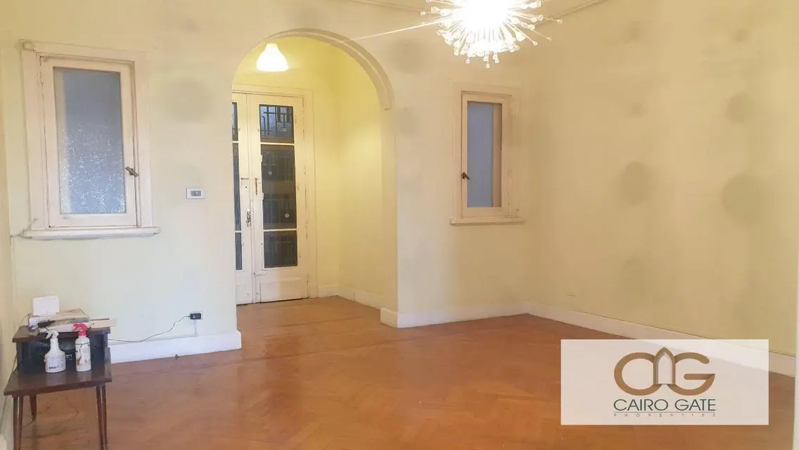 High-Ceiling Furnished Apartment in Zamalek