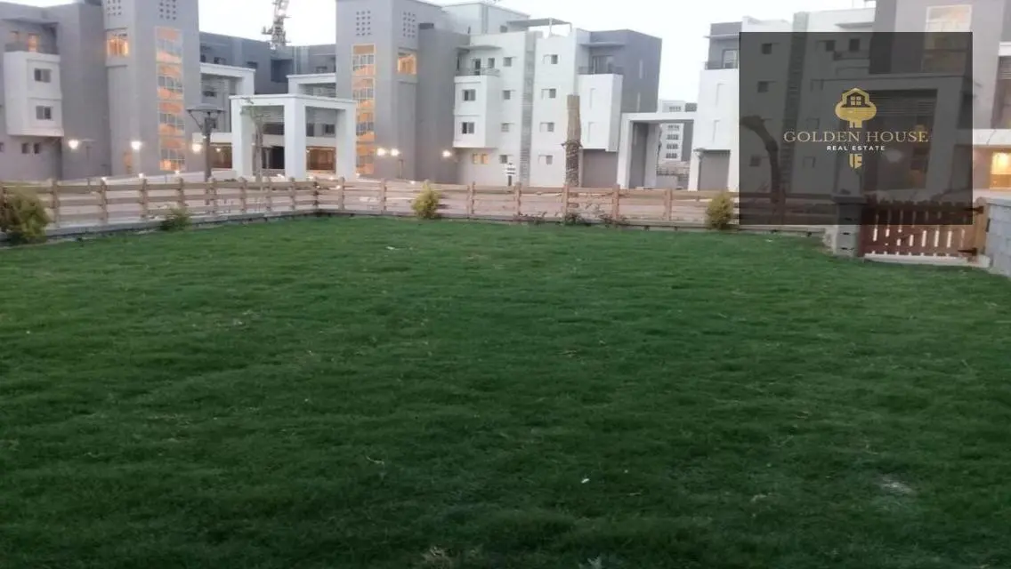 شقة فاخرة للإيجار بحديقة خاصة - 76,000 جنيه