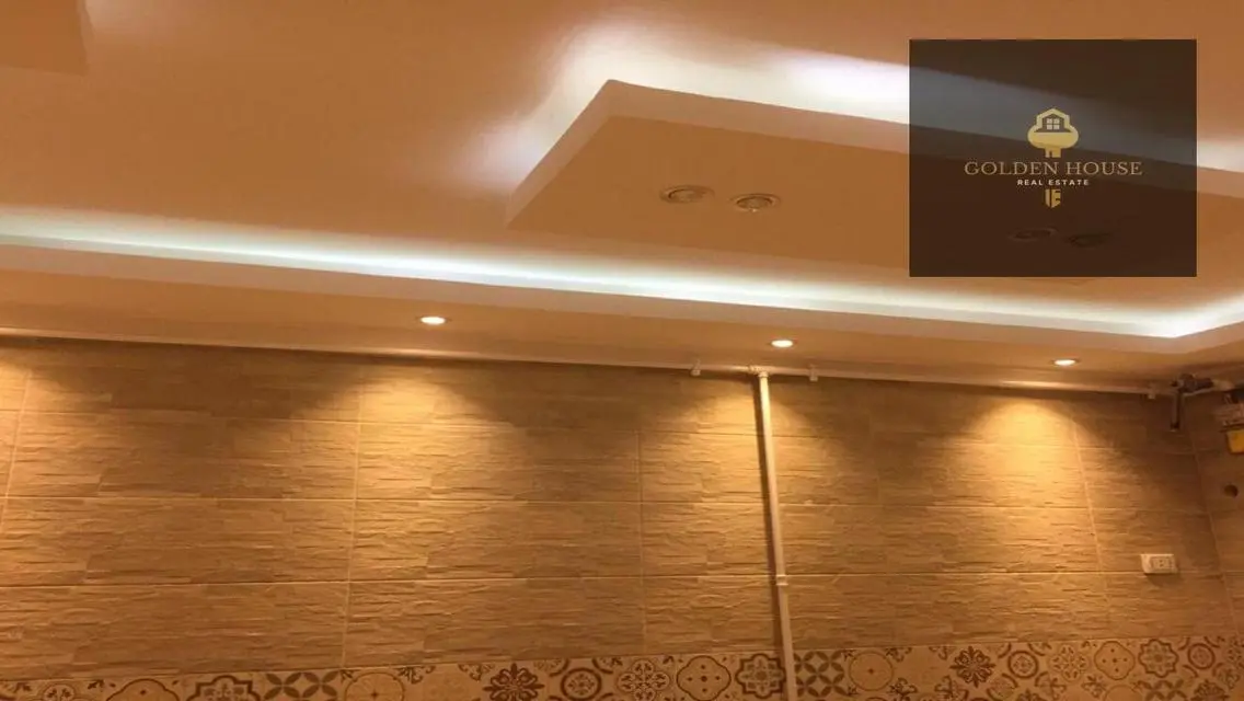 عقار مميز في هايد بارك مع إطلالة جبلية