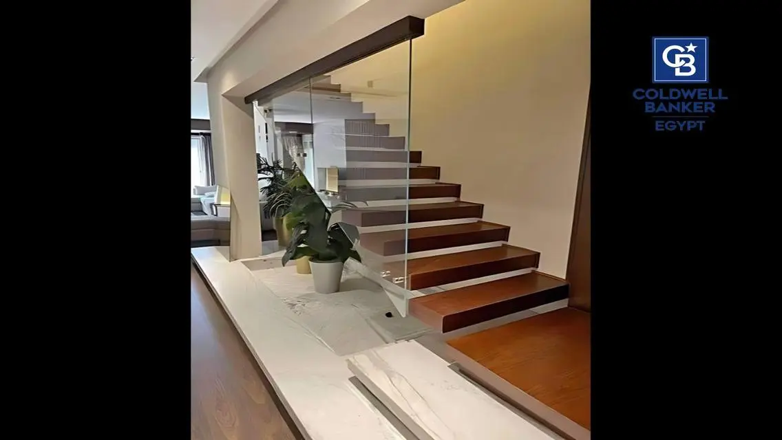 Luxury Villa for Sale with Private Garden and Amenities