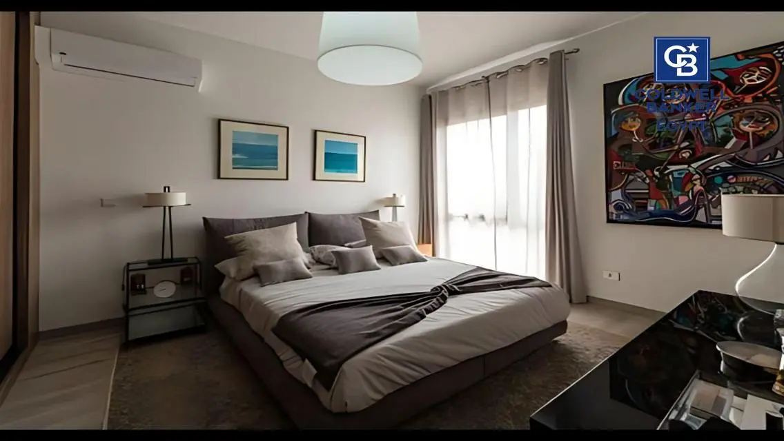 Luxury Villa for Sale with Private Garden and Amenities