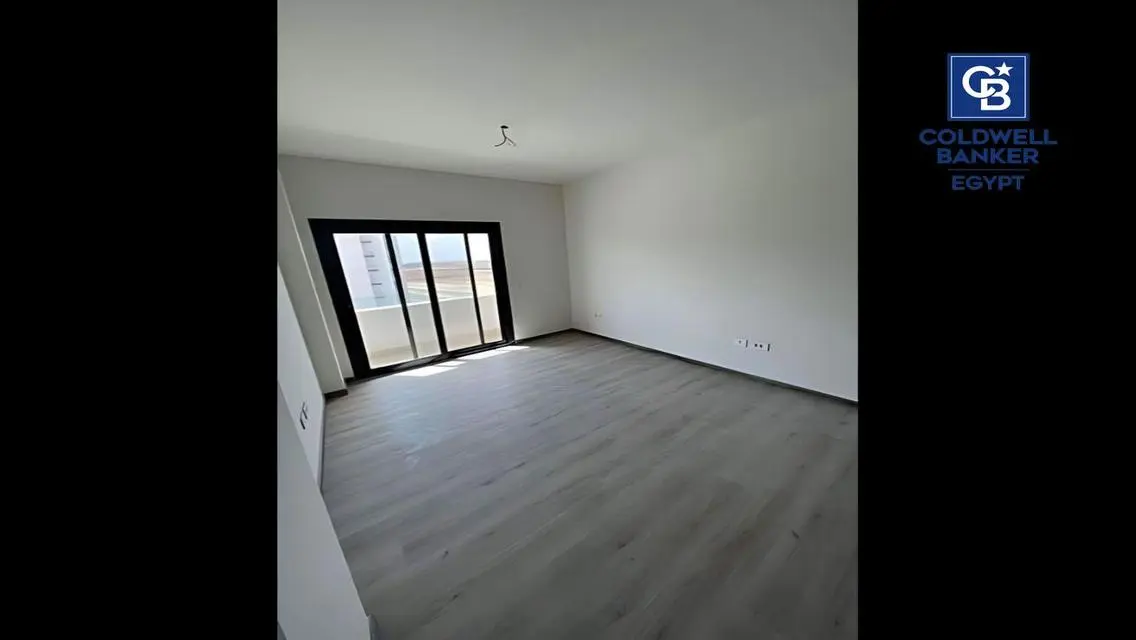 Luxurious Apartment for Sale with Lake Views