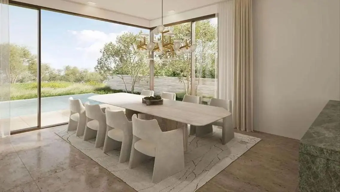 Luxurious Apartment in Solana 309