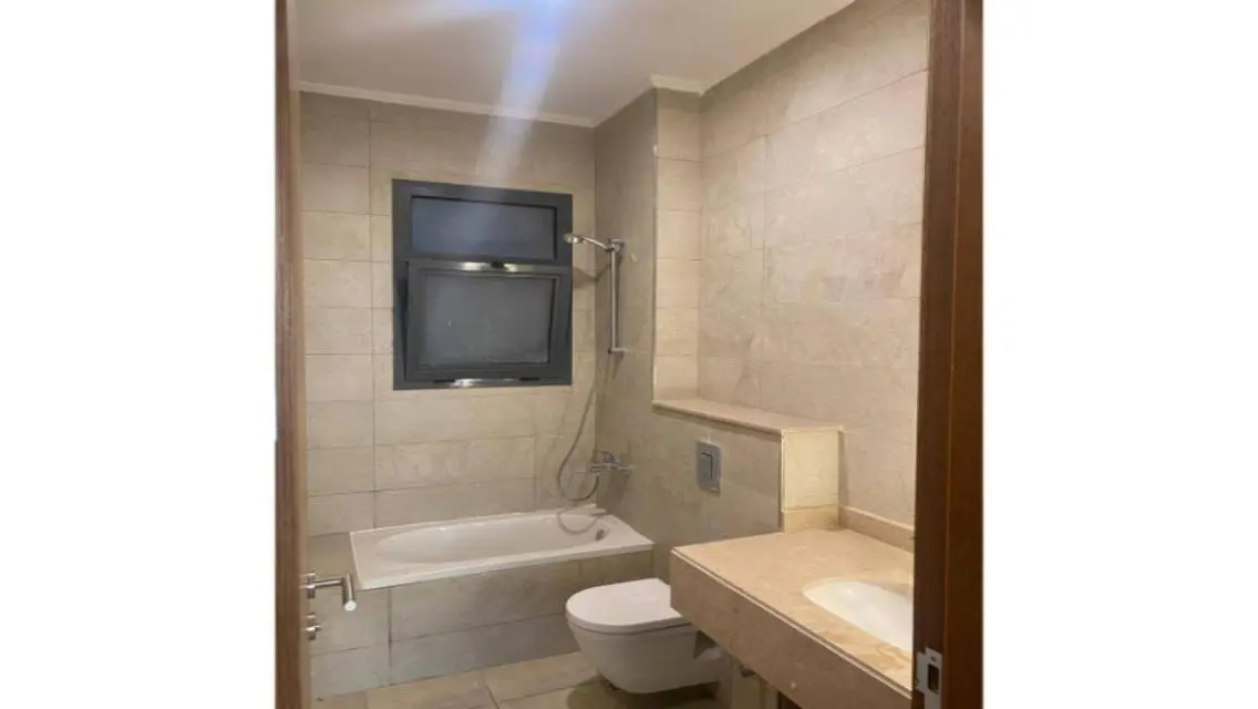 Luxury Apartment for Sale with Lake View