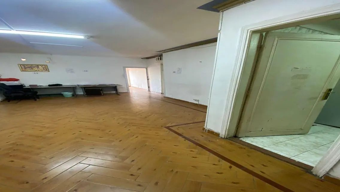 Luxurious Apartment for Rent in the Heart of Downtown