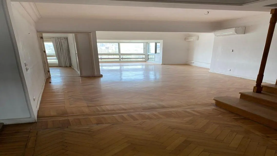 Luxurious Apartment for Rent in the Heart of Downtown