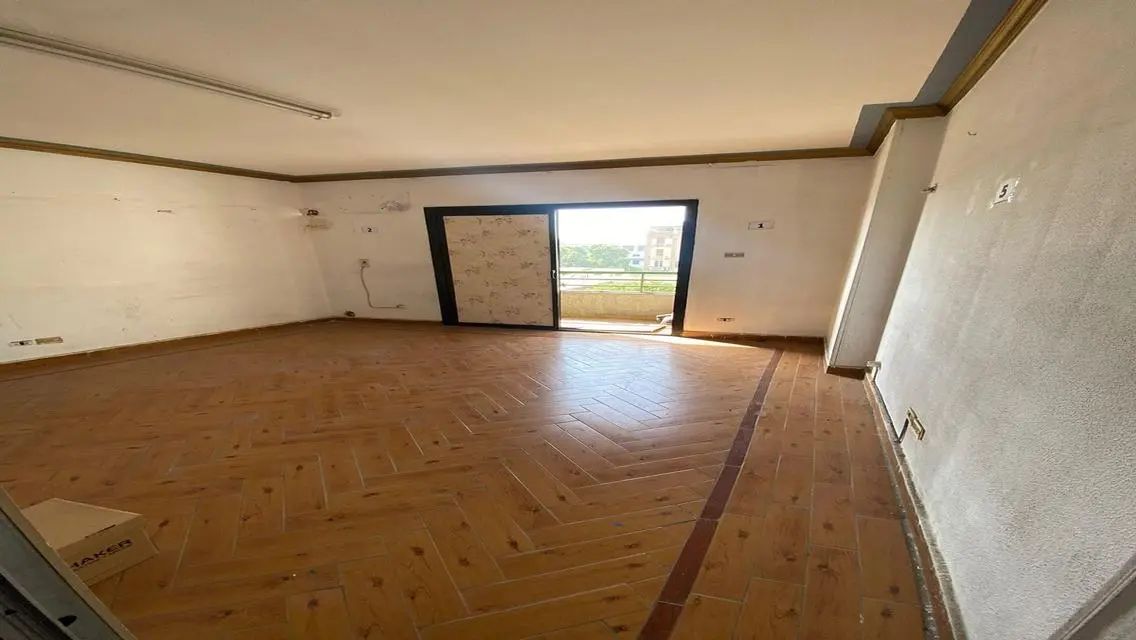 Luxurious Apartment for Rent in the Heart of Downtown