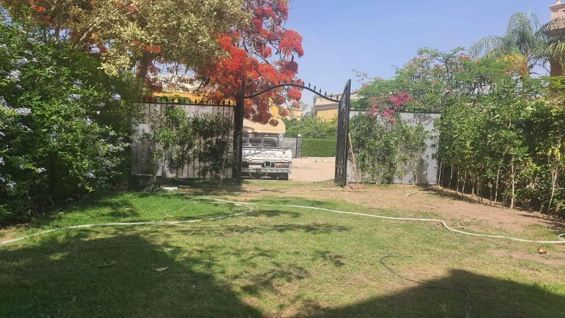 Luxury Apartment for Sale with Exclusive Garden and Balcony