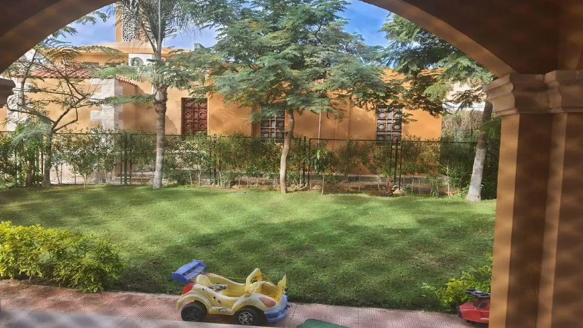 Luxury Apartment for Sale with Exclusive Garden and Balcony