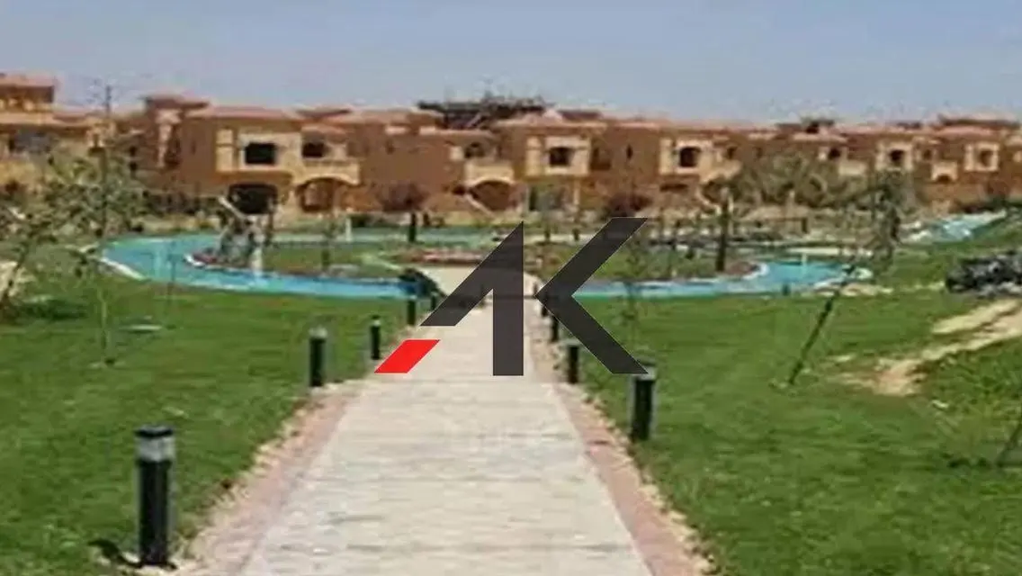 فيلا فاخرة للبيع بمساحة 665 مترًا في موقع مميز