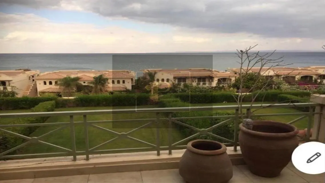 Luxury Apartment for Sale with Stunning Lake View