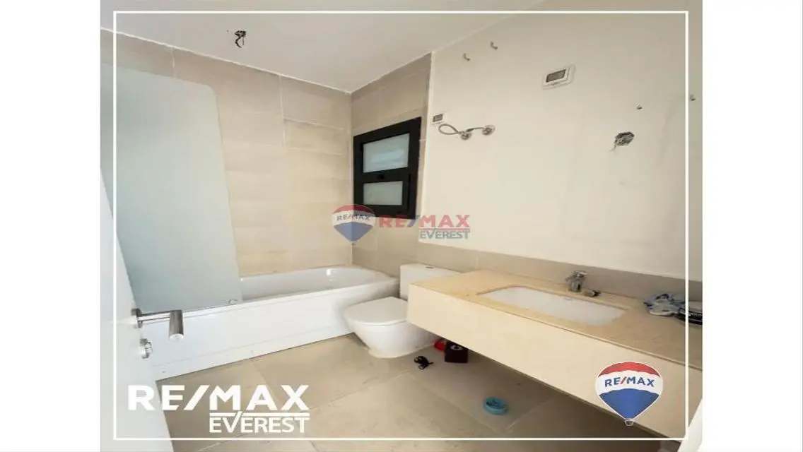 Luxury Apartment for Sale in O-West