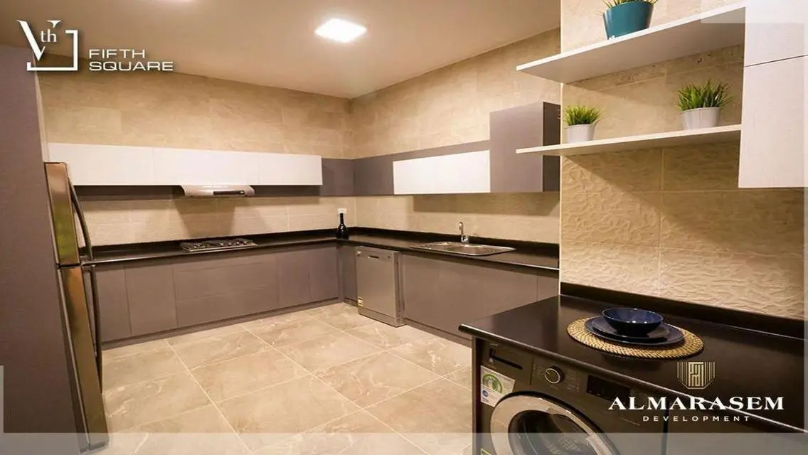 Luxury Apartment in Al-Marassem, Fifth Square
