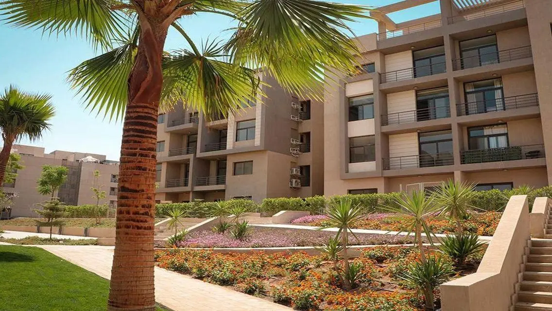 Luxury Apartment in Al-Marassem, Fifth Square