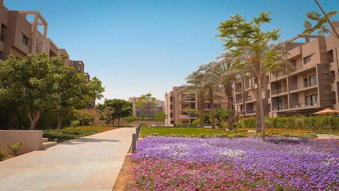 Luxury Apartment in Al-Marassem, Fifth Square