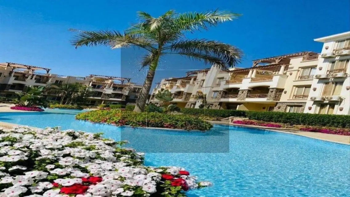 Luxury Apartment with Lake View and Premium Amenities