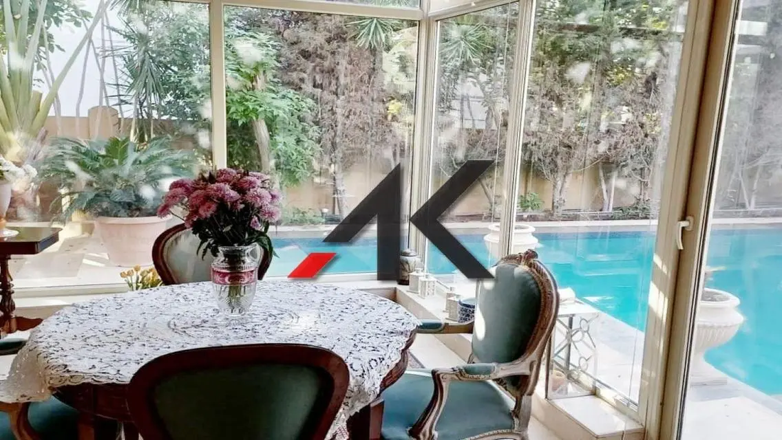 Luxury and Elegant Living in a Unique Property