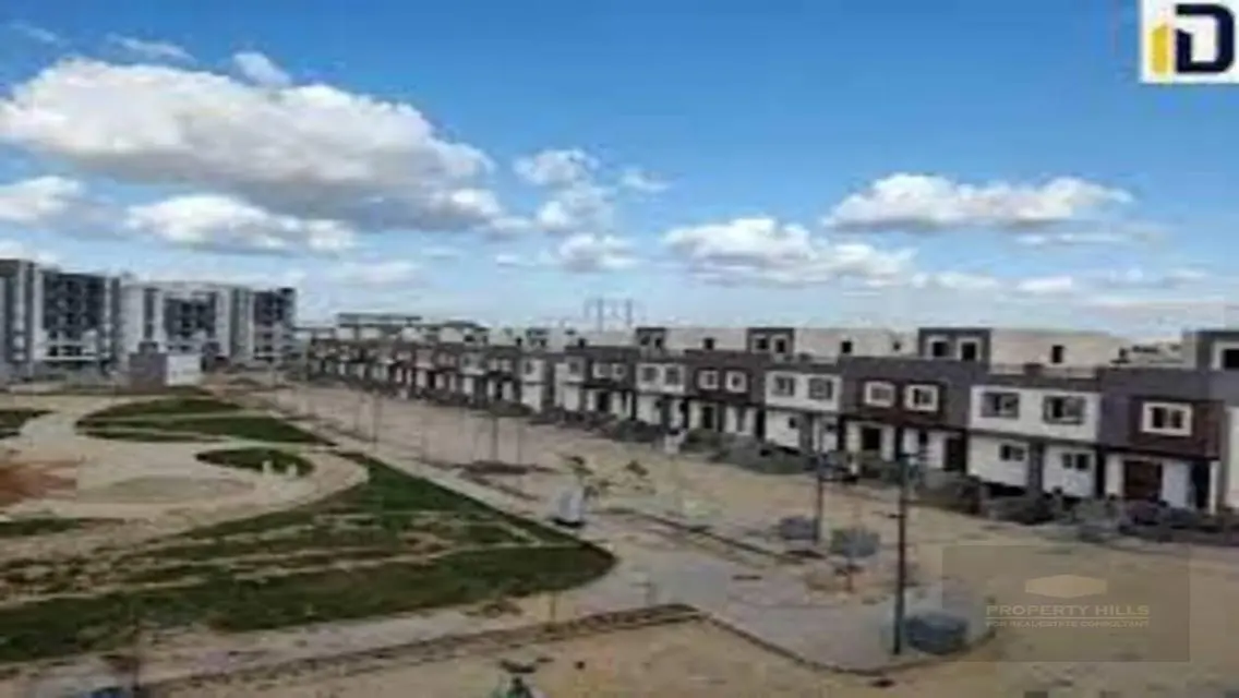 فيلا فاخرة مع حديقة خاصة ومسبح