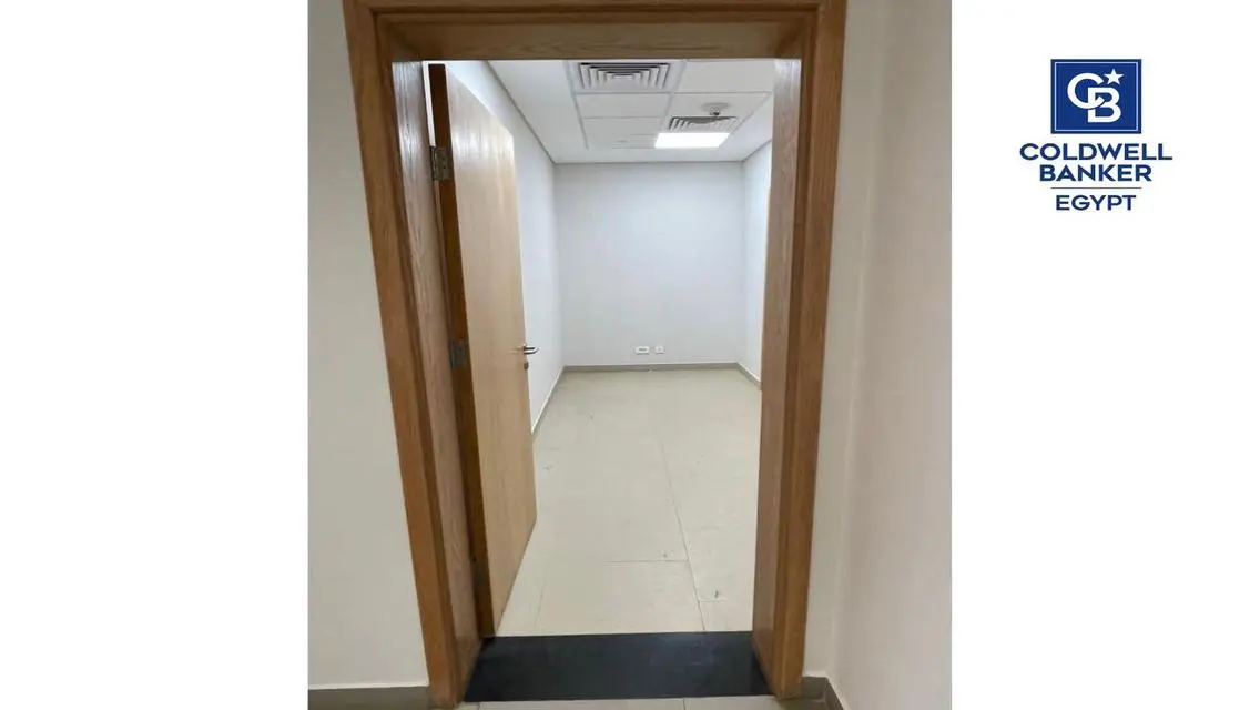 Modern Office Space in a Premium Complex