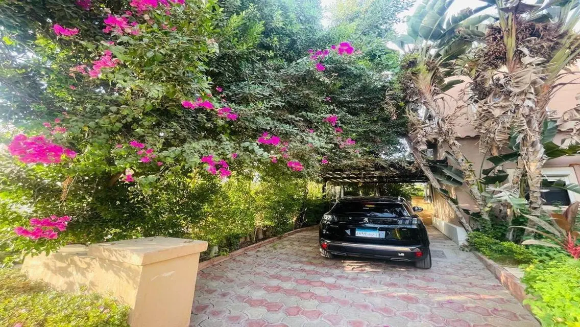 Luxury Villa for Sale with 342 sqm