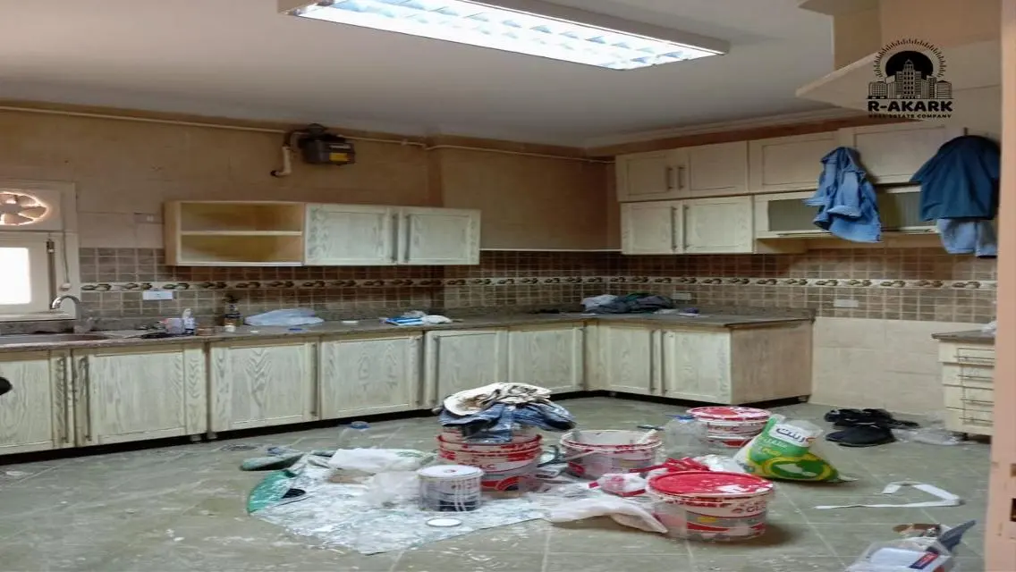 شقة فاخرة للإيجار بمساحة 350 متر