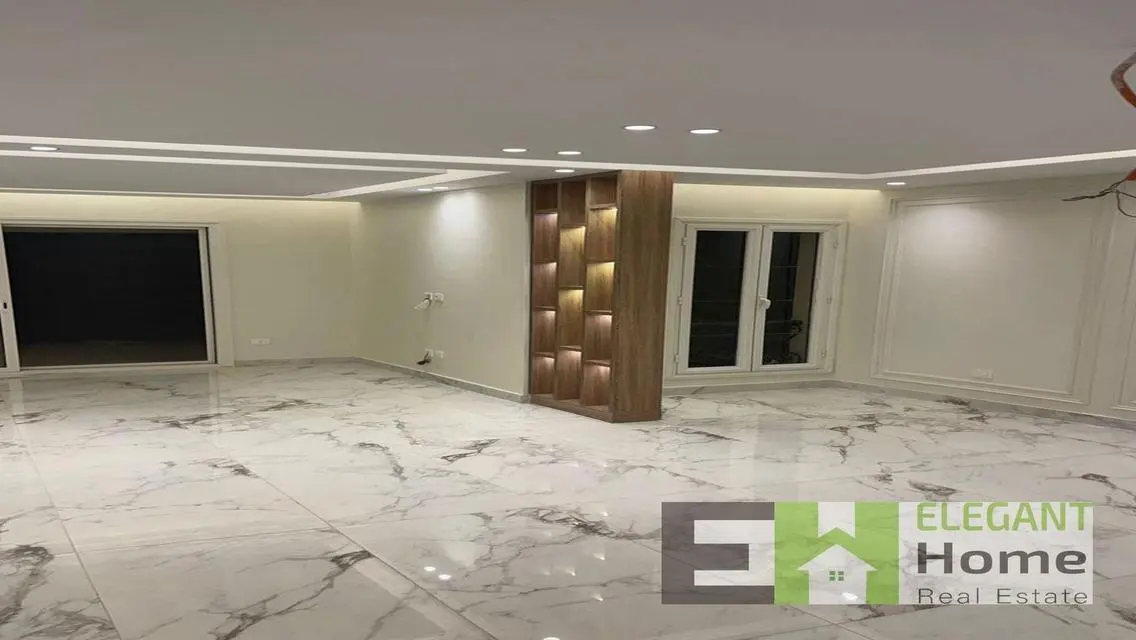 شقة فاخرة ببرج MV