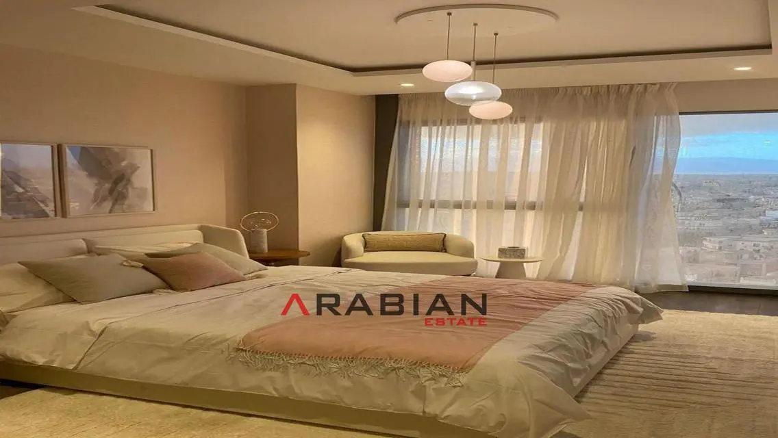 Luxury Apartment Overlooking Lakes with Premium Amenities