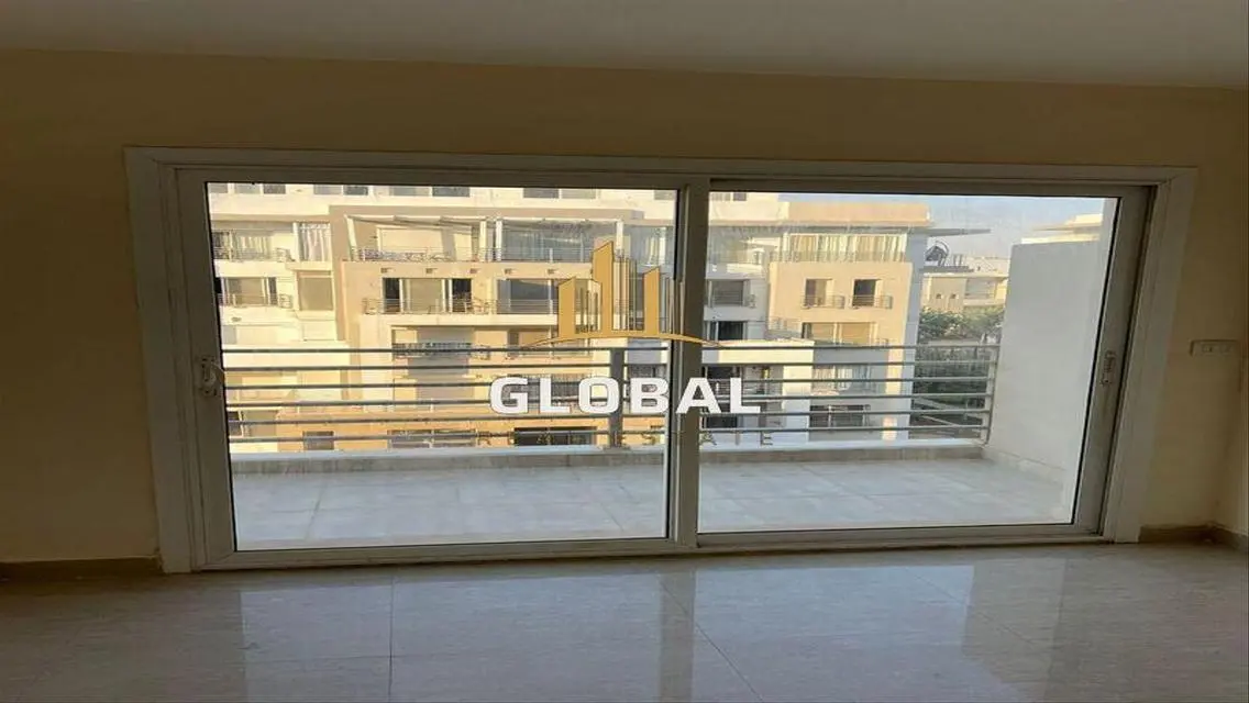 شقة فاخرة في هايد بارك بمساحة واسعة