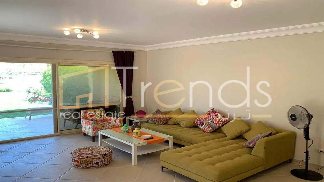 Luxury Apartment in City Center with Private Garden and Shared Pool