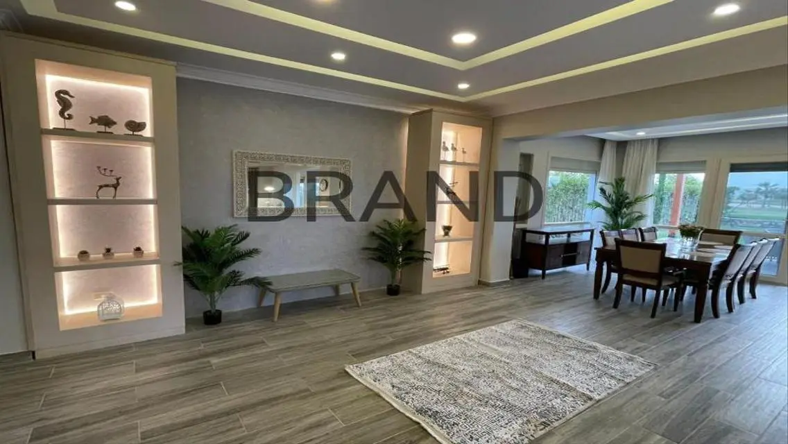 Luxurious 1500 Square Meter Apartment in the Heart of the City
