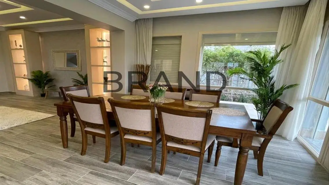 Luxurious 1500 Square Meter Apartment in the Heart of the City