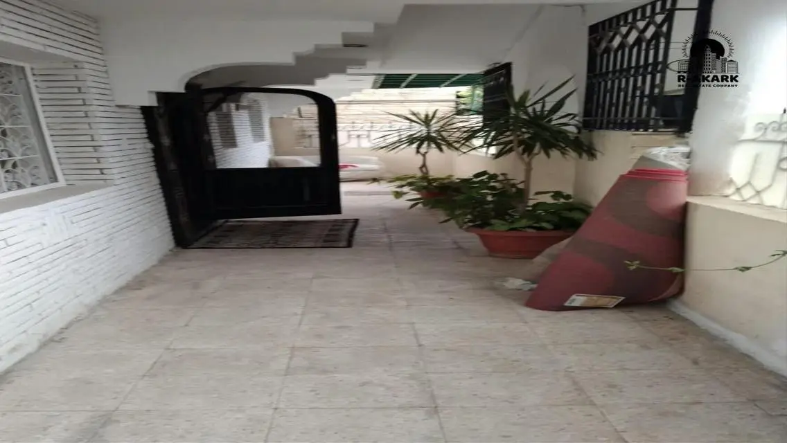 Luxury 3-Bedroom Apartment with Balcony and Premium Amenities