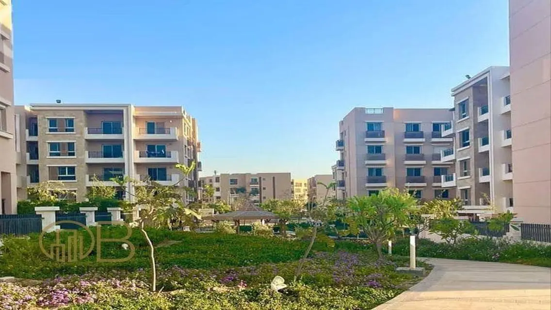 Luxury Apartment in Block 185